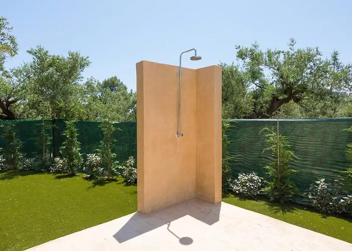 Melody Complex Nyaraló